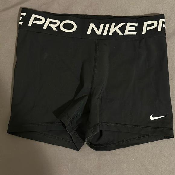 Nike pros (bundle of two) - Picture 1 of 2